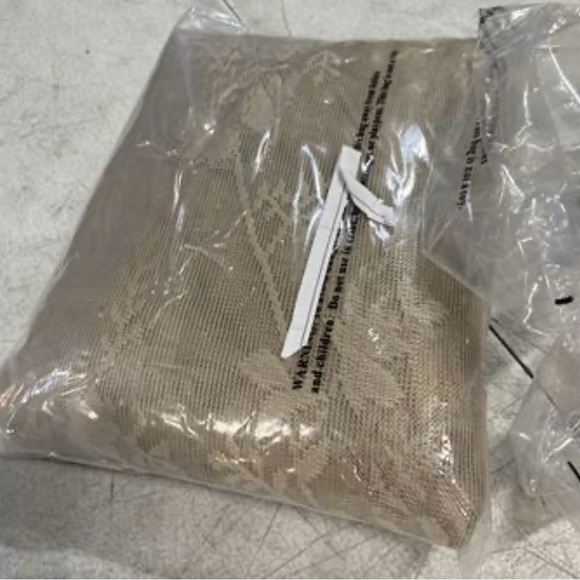 918 Alison Floral Lace Sheer Rod Pocket Window Tie-up Shade; 2 Single Panels - Picture 2 of 4